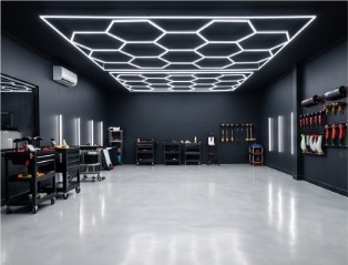 AUTOPUB Detailing Studio Interior